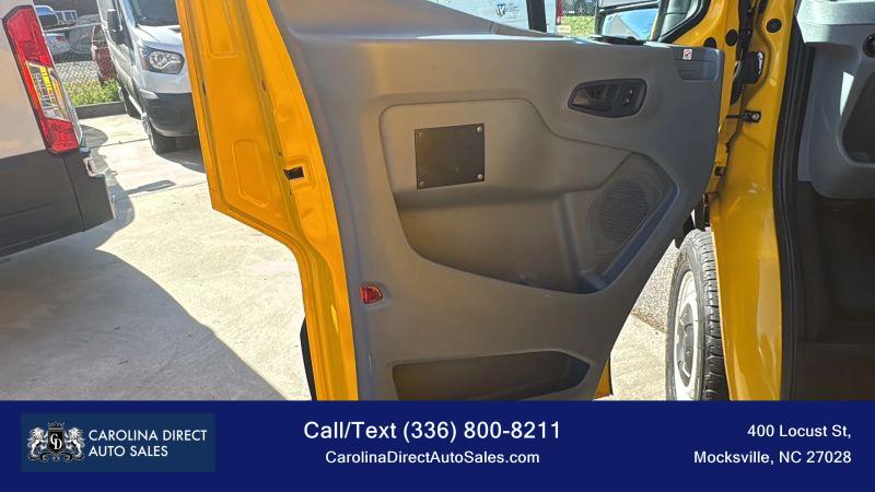 2019 Ford Transit w/Sliding Side Door w/LWB