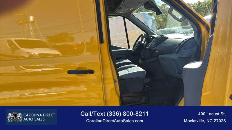 2019 Ford Transit w/Sliding Side Door w/LWB