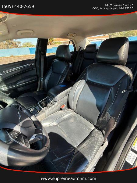 2018 Chrysler 300 Touring L