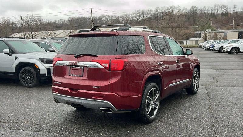 2017 GMC Acadia Denali
