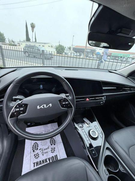 2023 Kia Niro Plug-In Hybrid EX