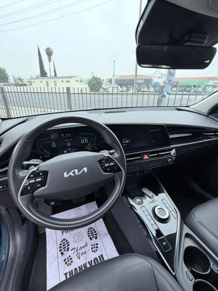 2023 Kia Niro Plug-In Hybrid EX
