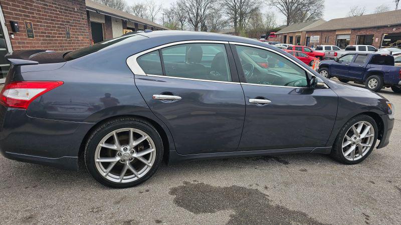 2010 Nissan Maxima 3.5 SV