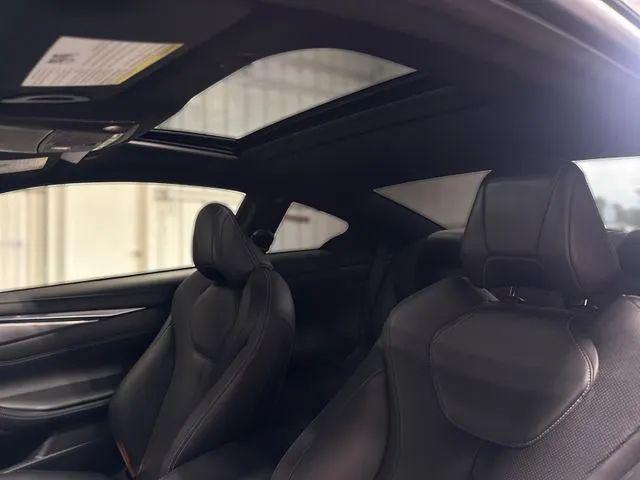 2022 INFINITI Q60 LUXE