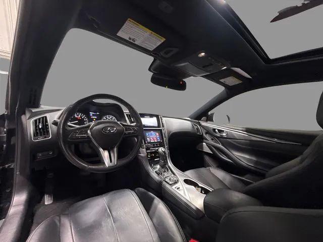 2022 INFINITI Q60 LUXE