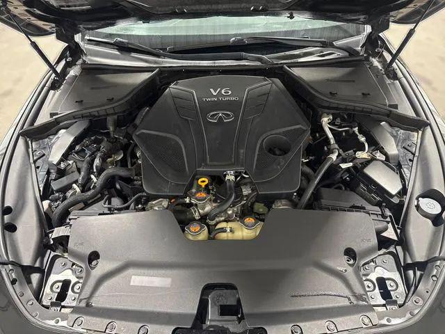 2022 INFINITI Q60 LUXE