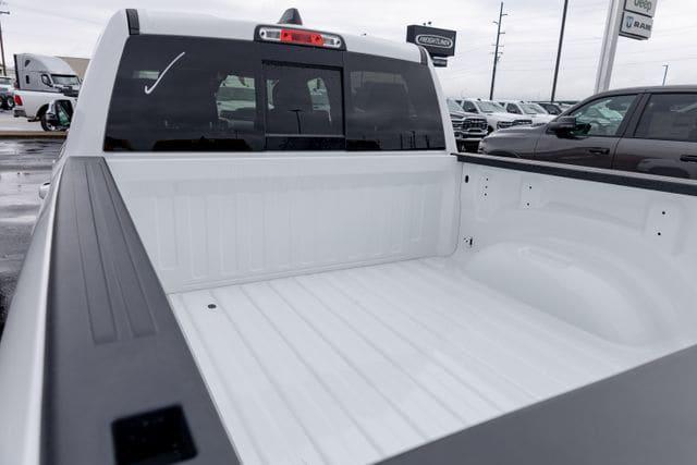 2026 Ram 1500 Laramie Crew Cab 4x4 5'7" Box
