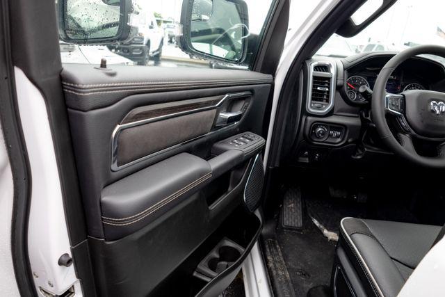 2026 Ram 1500 Laramie Crew Cab 4x4 5'7" Box