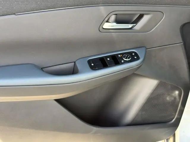 2026 Nissan LEAF SV+