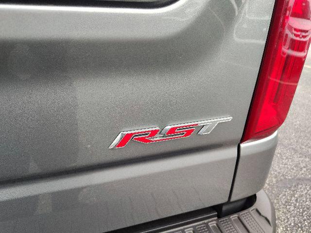 2023 Chevrolet Silverado 1500 4WD Crew Cab Short Bed RST