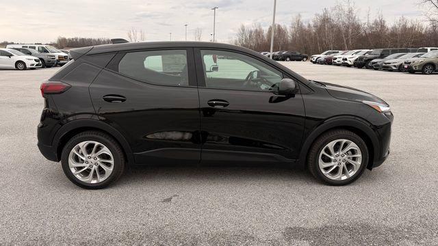 2027 Chevrolet Bolt LT FWD