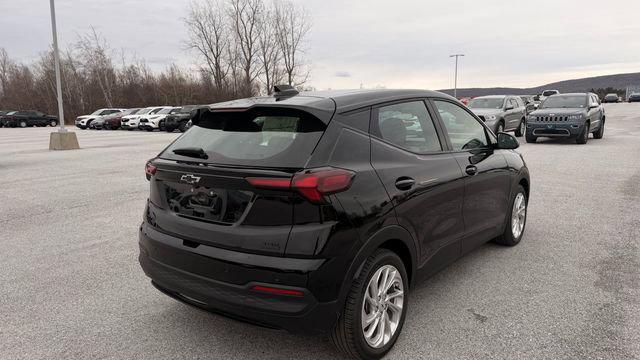 2027 Chevrolet Bolt LT FWD
