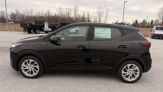 2027 Chevrolet Bolt LT FWD