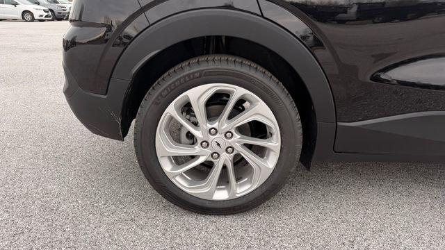 2027 Chevrolet Bolt LT FWD