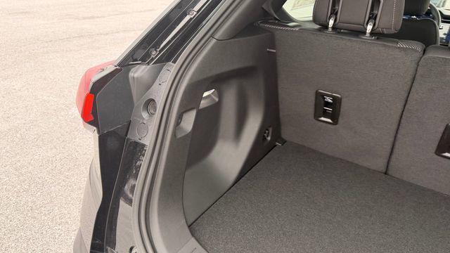 2027 Chevrolet Bolt LT FWD