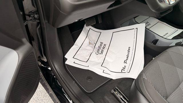 2027 Chevrolet Bolt LT FWD