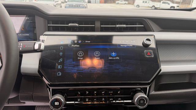 2027 Chevrolet Bolt LT FWD