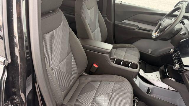 2027 Chevrolet Bolt LT FWD