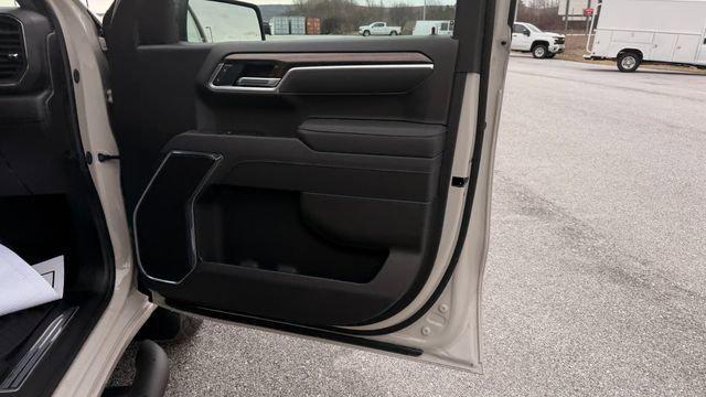 2026 Chevrolet Silverado 1500 4WD Crew Cab Short Bed RST