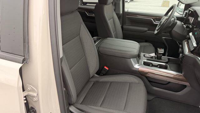2026 Chevrolet Silverado 1500 4WD Crew Cab Short Bed RST