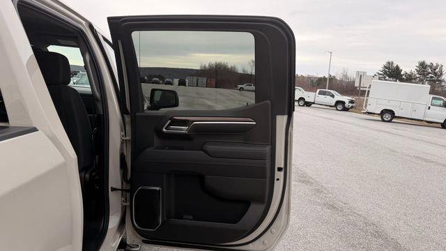 2026 Chevrolet Silverado 1500 4WD Crew Cab Short Bed RST