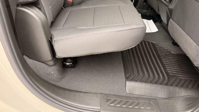 2026 Chevrolet Silverado 1500 4WD Crew Cab Short Bed RST