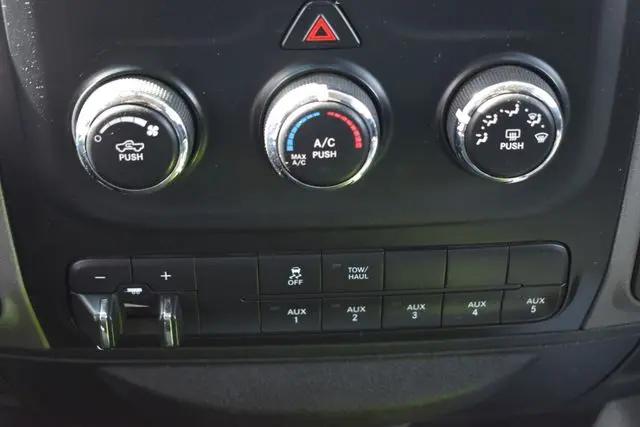 2018 Ram 2500 Tradesman Crew Cab 4x4 8' Box