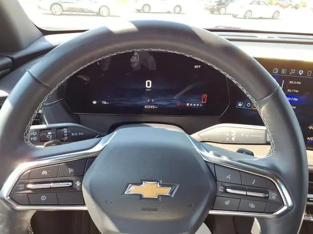 2025 Chevrolet Traverse FWD LT
