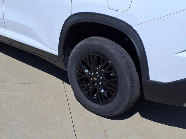 2025 Chevrolet Traverse FWD LT