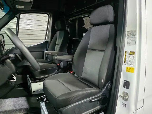 2023 Mercedes-Benz Sprinter 2500 High Roof 4-Cyl Gas