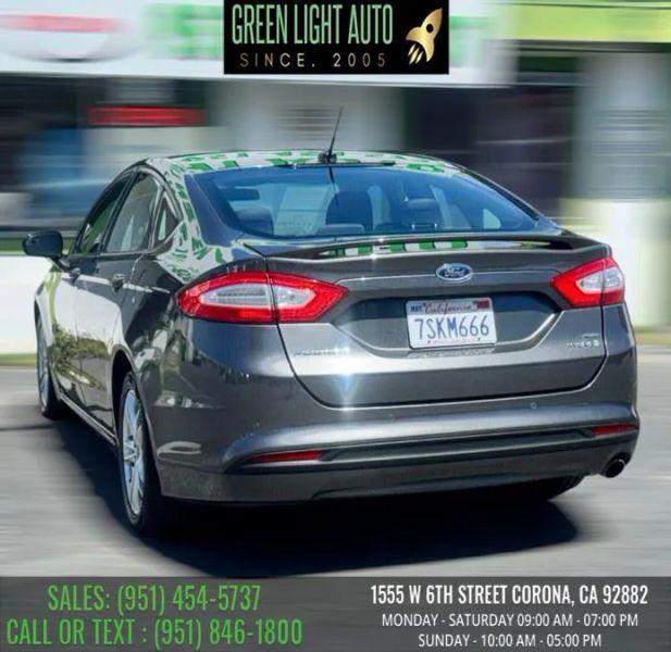2016 Ford Fusion Hybrid SE