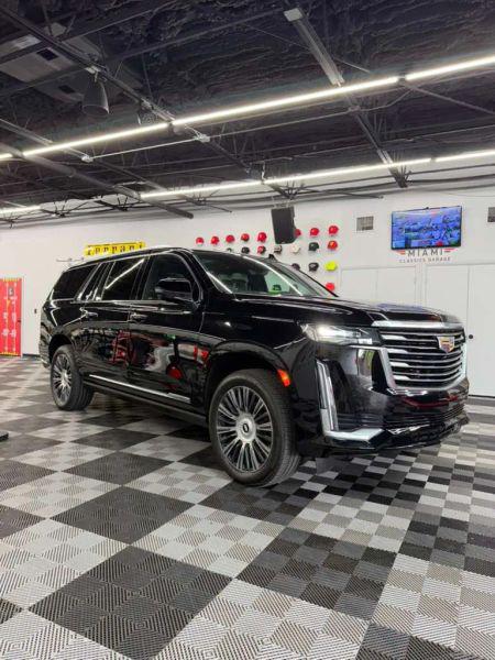 2023 Cadillac Escalade ESV 4WD Premium Luxury Platinum