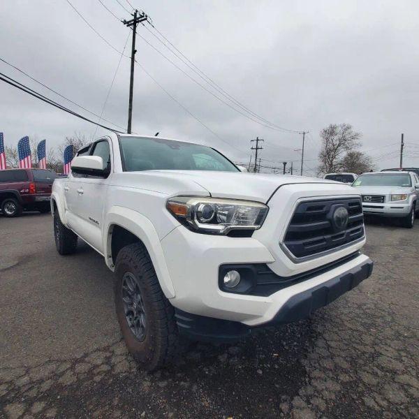 2018 Toyota Tacoma SR5 V6