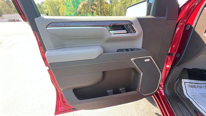 2026 Chevrolet Silverado 1500 4WD Crew Cab Short Bed LTZ