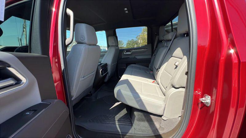 2026 Chevrolet Silverado 1500 4WD Crew Cab Short Bed LTZ