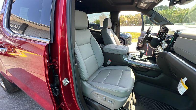 2026 Chevrolet Silverado 1500 4WD Crew Cab Short Bed LTZ