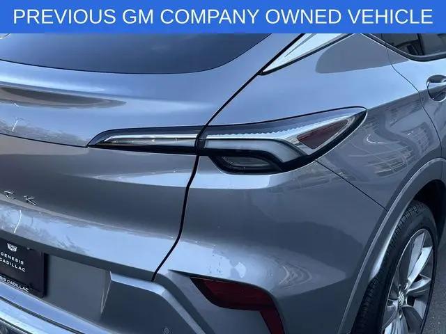2025 Buick NV Avenir FWD