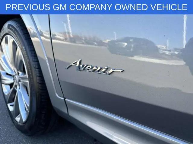 2025 Buick NV Avenir FWD