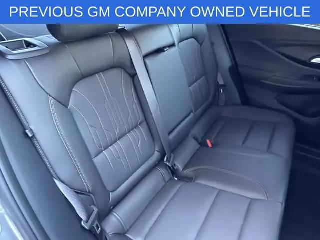 2025 Buick NV Avenir FWD