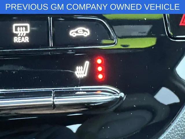2025 Buick NV Avenir FWD