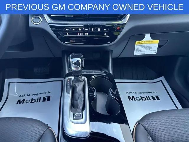2025 Buick NV Avenir FWD