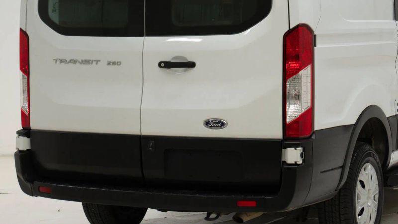 2019 Ford Transit w/60/40 Side Door w/RWB