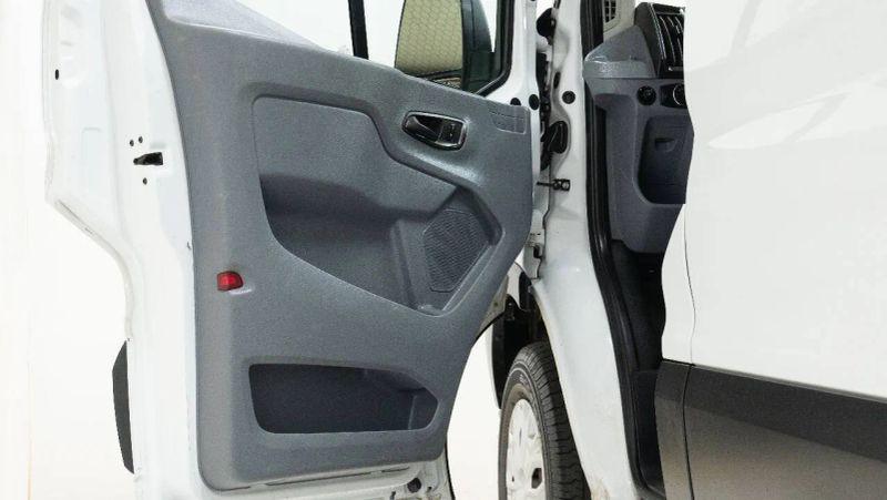 2019 Ford Transit w/60/40 Side Door w/RWB