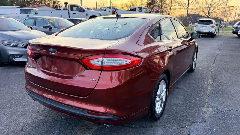 2014 Ford Fusion SE