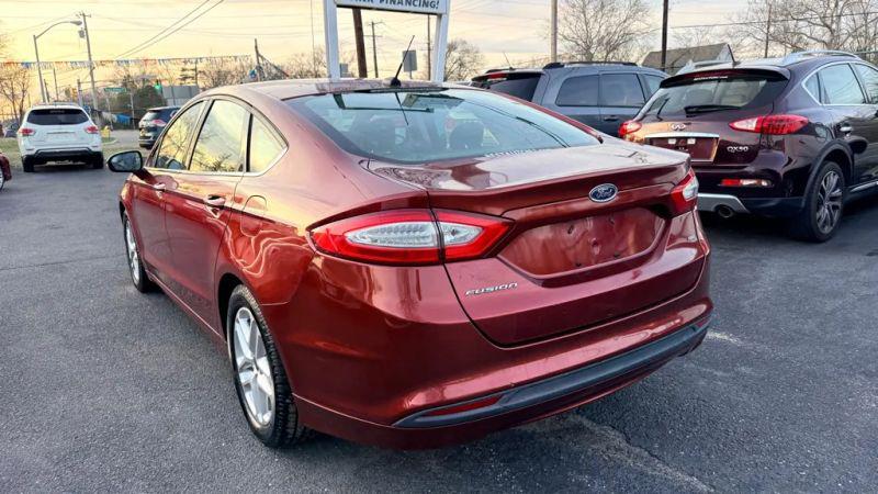 2014 Ford Fusion SE