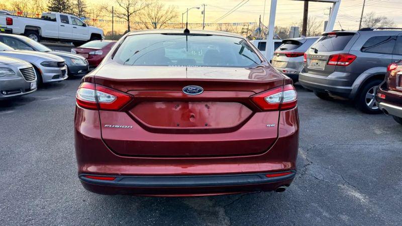 2014 Ford Fusion SE