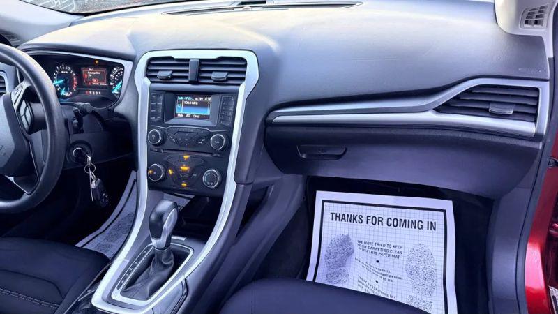 2014 Ford Fusion SE