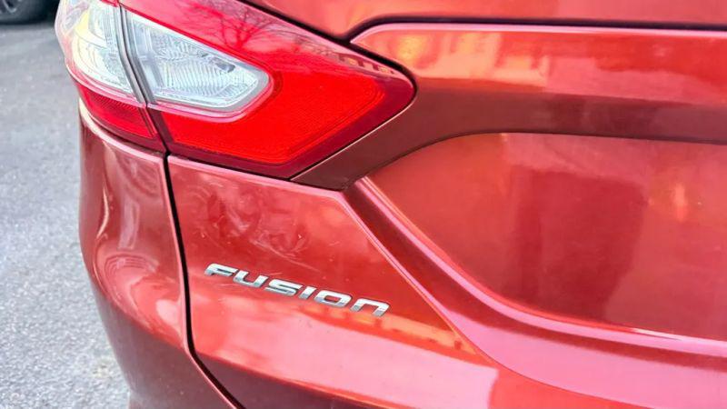 2014 Ford Fusion SE