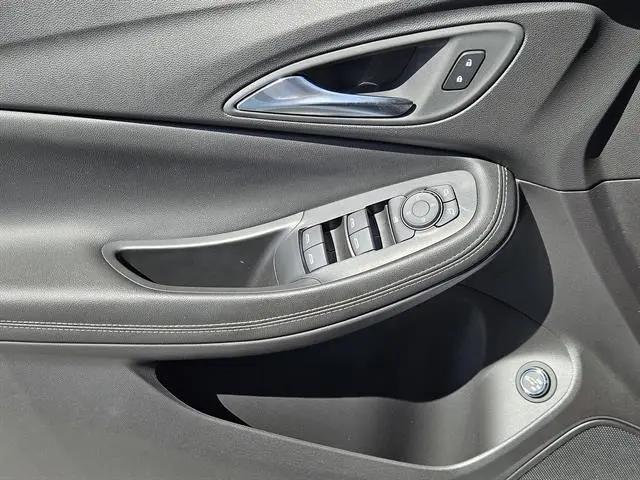 2025 Buick Encore GX Preferred FWD