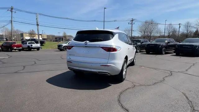 2023 Buick Enclave Essence AWD